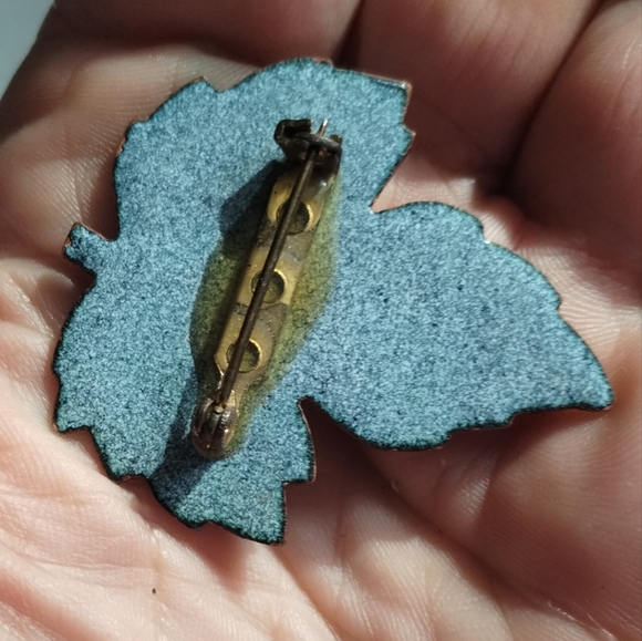 Vtg Mid Century Crackled Enamel on Porcelain Leaf Pin Brooch Blue and Ehote - Picture 3 of 3